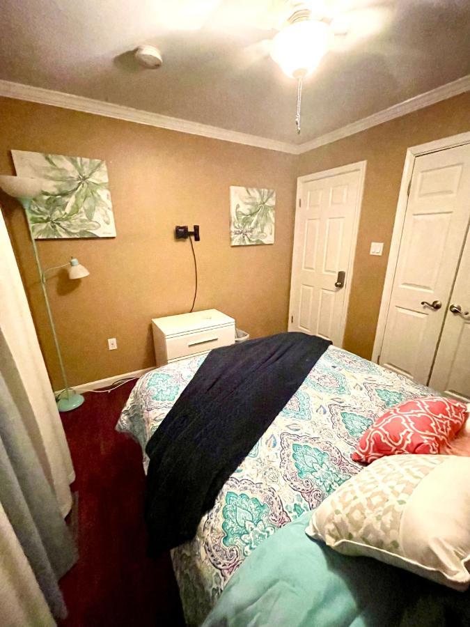 Charity'S Haven II Apartamento Waldorf Exterior foto